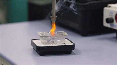 Comment le point de fusion du polystyrène affecte les performances du produit